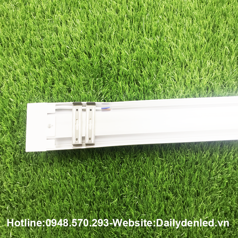 Đèn tuýp led bán nguyệt 1m2 40W siêu sáng den led ban nguyet 40w gia re ha noi 1 RwB39jGJkOLs7h41ALVrrXHvMYDXcyEMdb6lYSVA