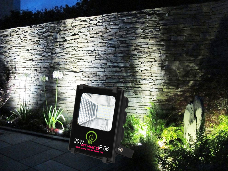 Đèn pha led 20W SMD cao cấp ung dung cua den pha led 20w athaco smd 2